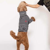 T-shirt rayé - Noir et blanc-Manteaux et pulls